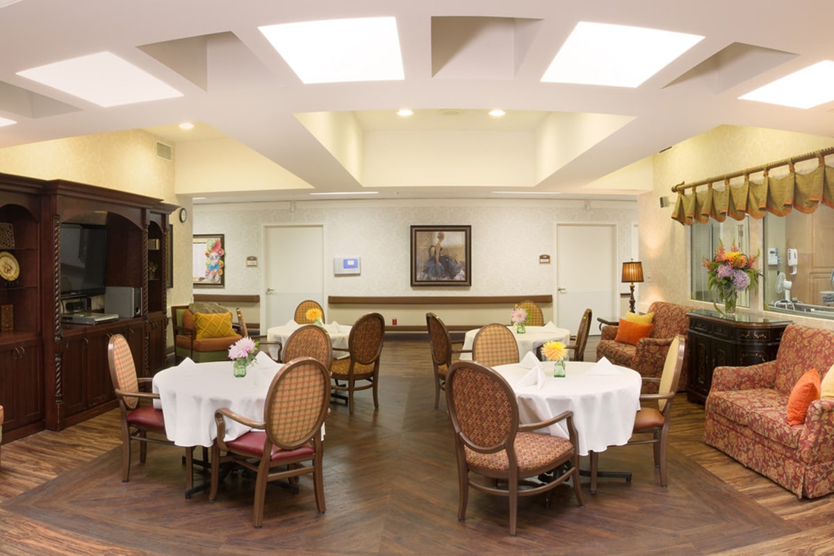 The dining room at Vasona Creek